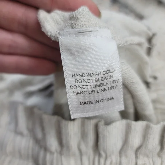 Etophe Studios Women's Gray Ruffle Tube Top & Shorts Set - Picture 7 of 9